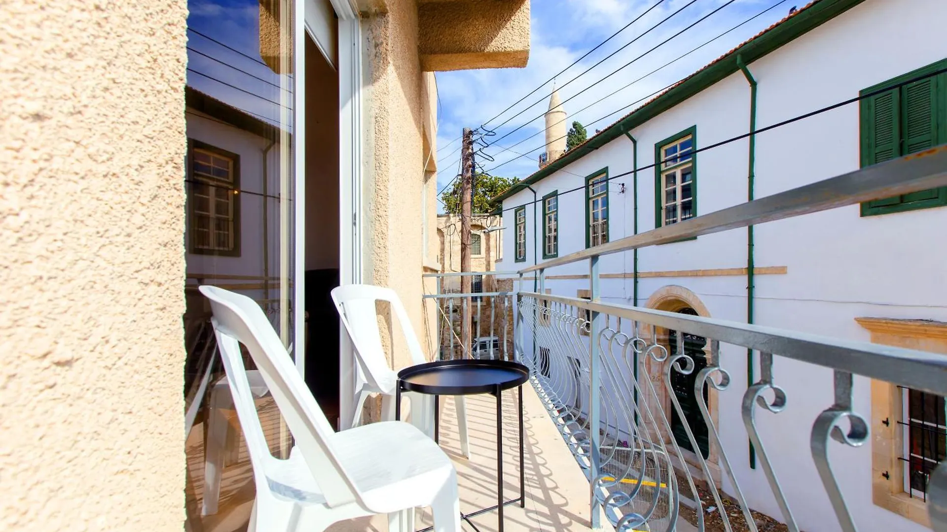 Spacious Larnaca Beach Apartment